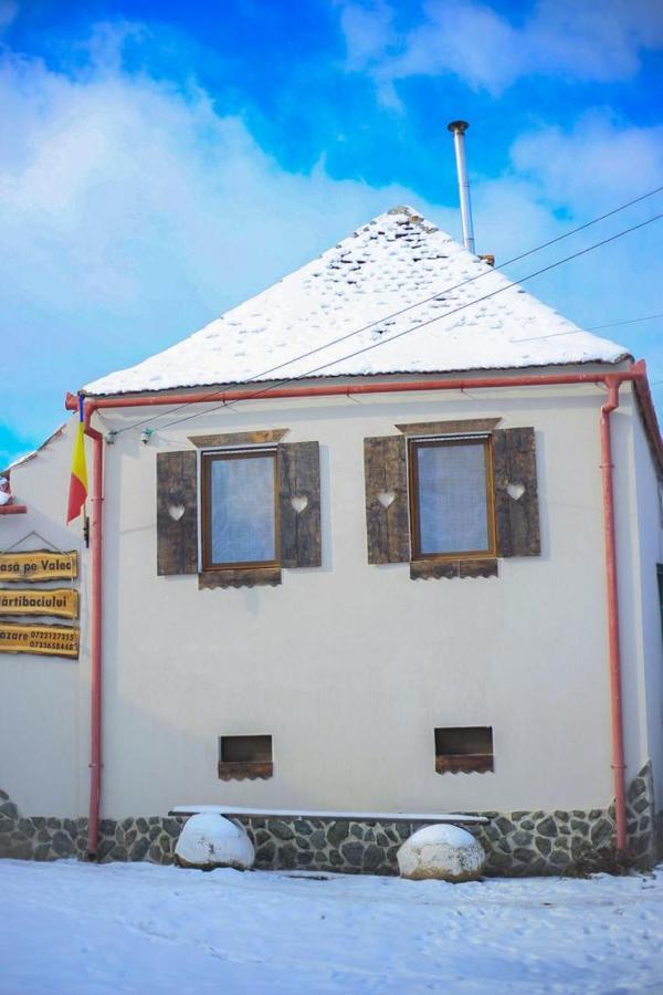 Casa Pe Valea Hartibaciului Casa de hóspedes Barcut Exterior foto